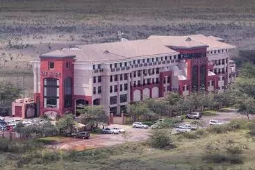 Ole Sereni - Nairobi