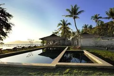 Cocotinos Sekotong, A Boutique Beach Resort & Spa - Lombok