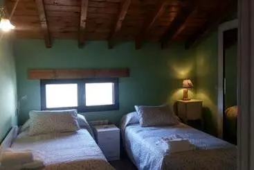 Casas De Manuel - La Pola de Gordon