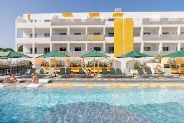 Ryans Lolas   Adults Only - Sant Josep de la Atalaia
