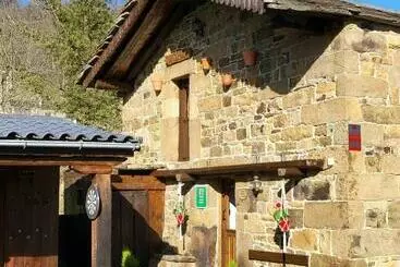 Cabaña Pasiega La Quemada - San Pedro del Romeral