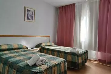 Hostal Restaurante Venta Del Barro - La Puebla de Hijar