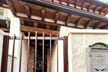 Las Natillas Con V   Martín Miguel - Martín Miguel