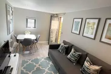 The Wesley Luxury City Apartment - Oxford