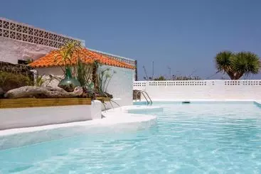 Casa Hedera - Brenya Baja