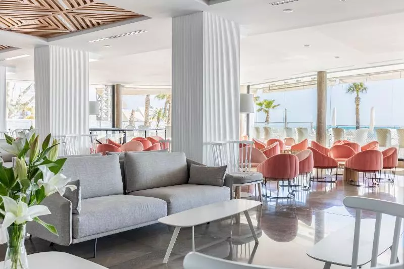 Fotos del hotel Cimbel:  16