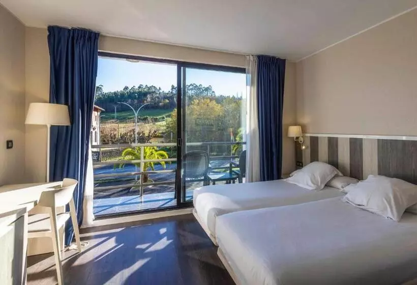 Fotos del hotel La Palma De Llanes:  6