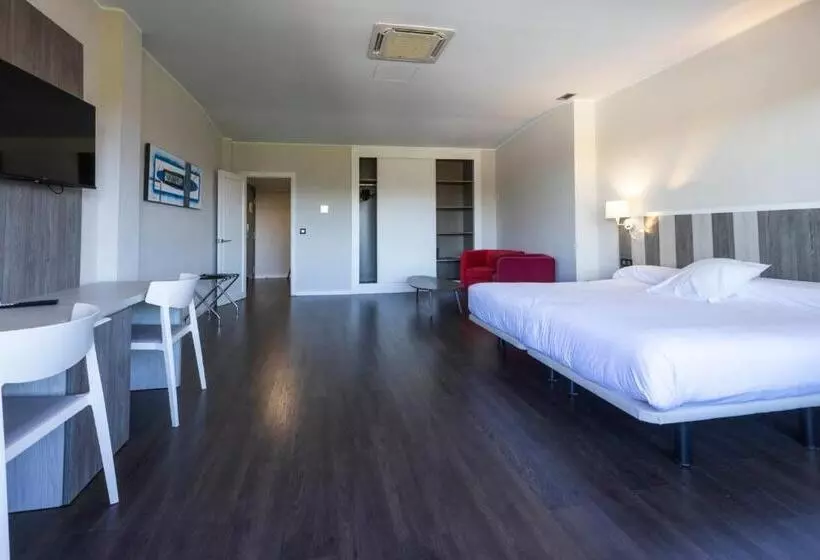 Fotos del hotel La Palma De Llanes:  4