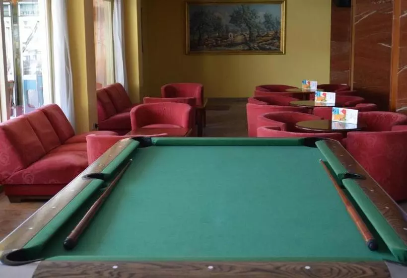 Fotos del hotel Linda:  10