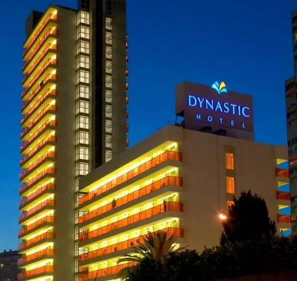 Fotos del hotel Dynastic:  17
