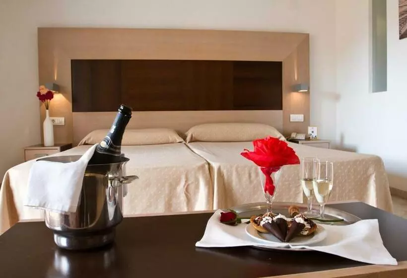 Fotos del hotel Dynastic:  3