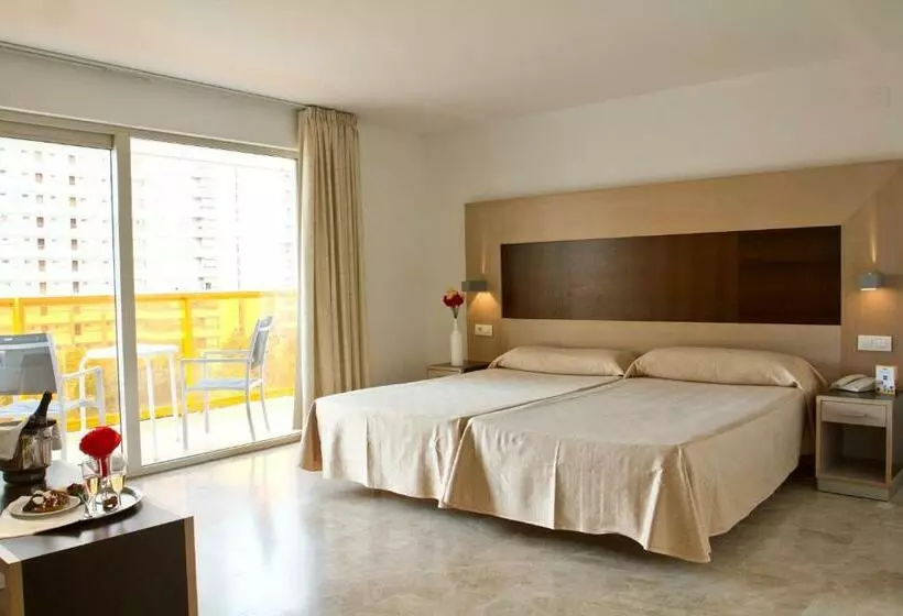 Fotos del hotel Dynastic:  4