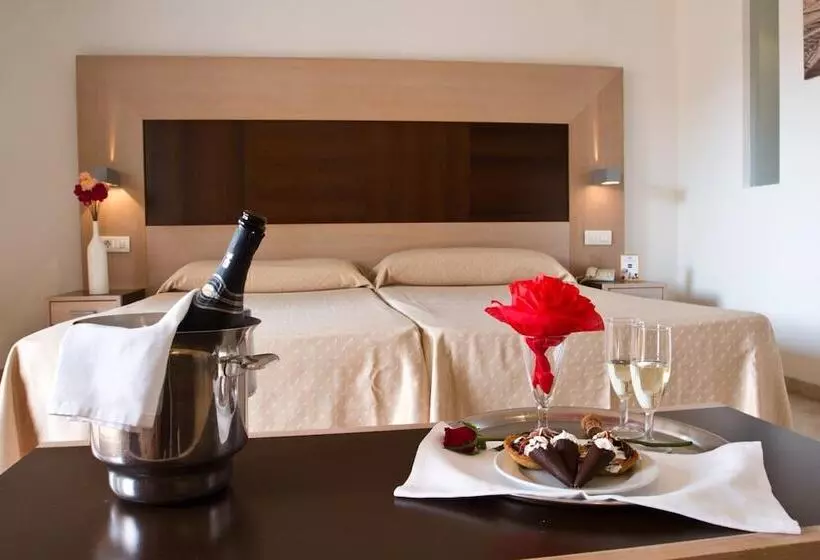 Fotos del hotel Dynastic:  14