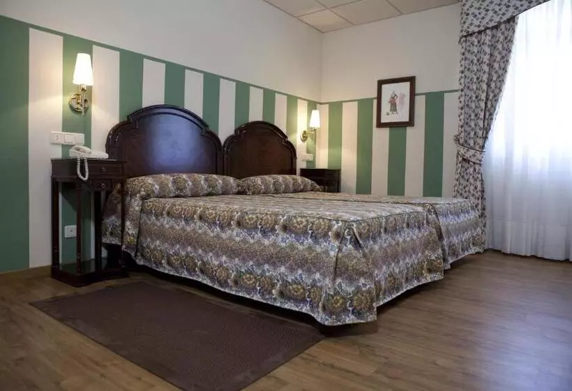 Fotos del hotel Doña Jimena:  2