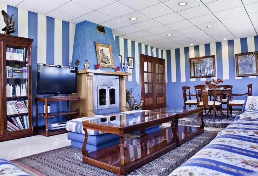Fotos del hotel Doña Jimena:  17