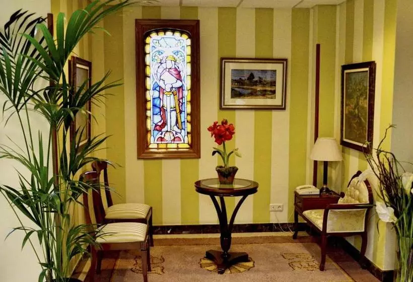 Fotos del hotel Doña Jimena:  4