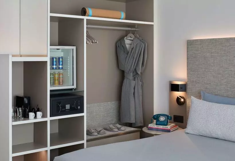 Fotos del hotel Barcelona Apolo, Affiliated By Meliá:  32