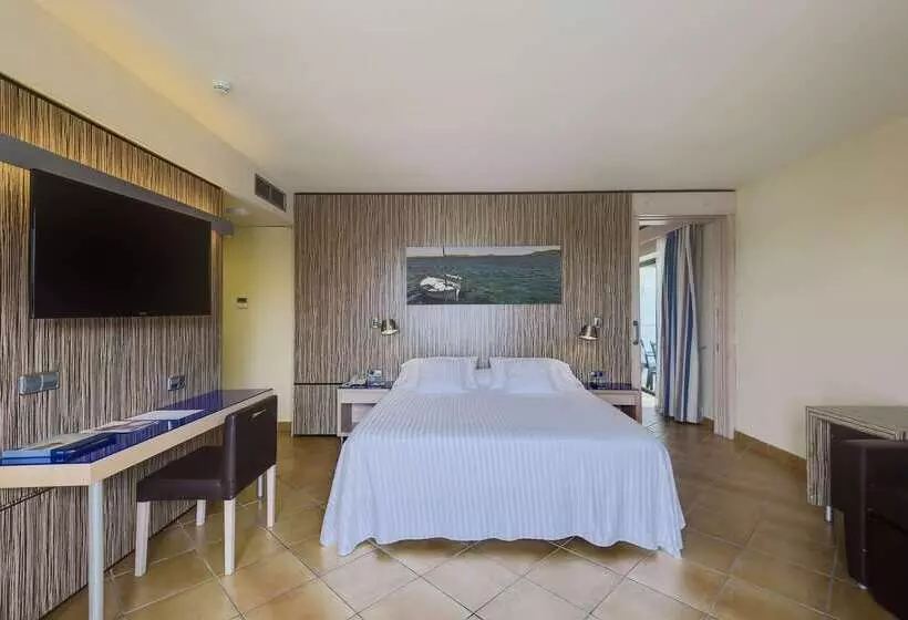 Fotos del hotel Occidental Menorca:  12