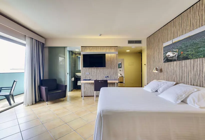 Fotos del hotel Occidental Menorca:  11