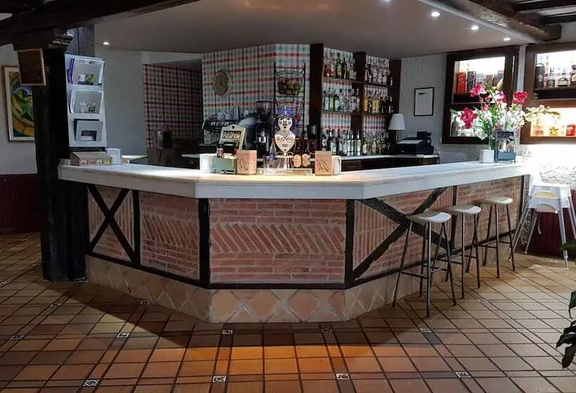 Fotos del hotel Colegiata:  10