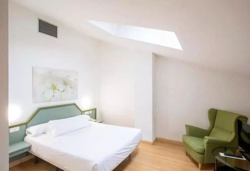 Fotos del hotel Urdanibia Park:  17