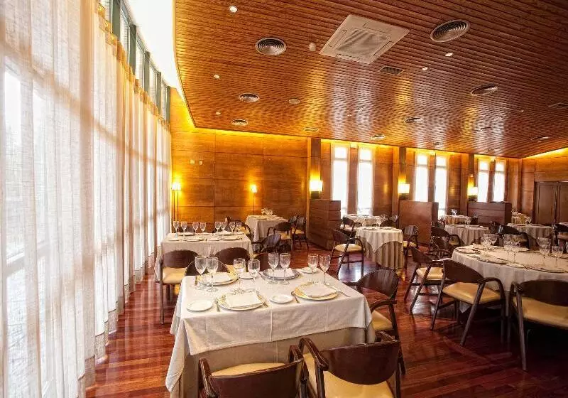 Fotos del hotel Alfonso Ix:  6