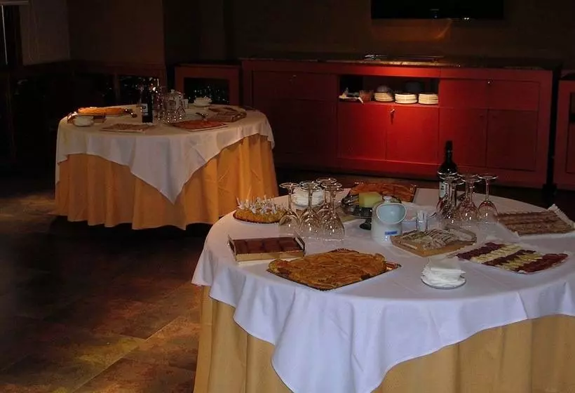 Fotos del hotel Francisco Ii:  9