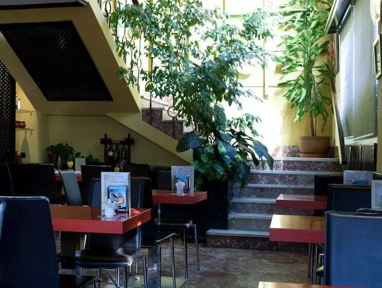 Fotos del hotel Hrc:  5