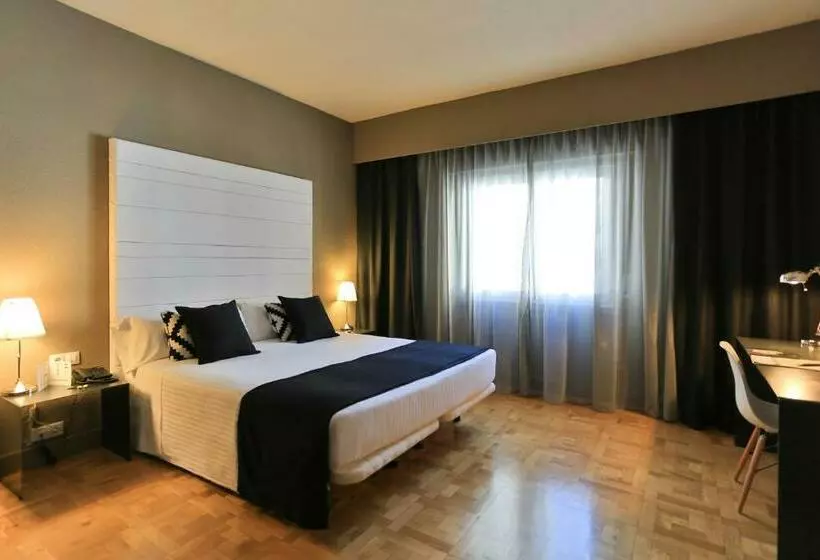 Fotos del hotel Sercotel Leyre:  19