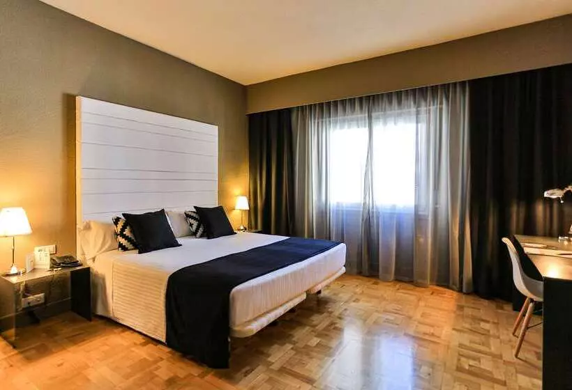 Fotos del hotel Sercotel Leyre:  13