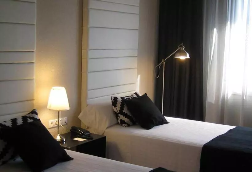 Fotos del hotel Sercotel Leyre:  16