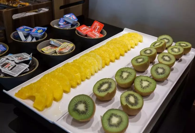 Fotos del hotel Sercotel Leyre:  8