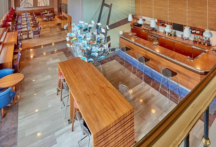 Fotos del hotel Vigo Los Galeones Affiliated By Meliá:  40