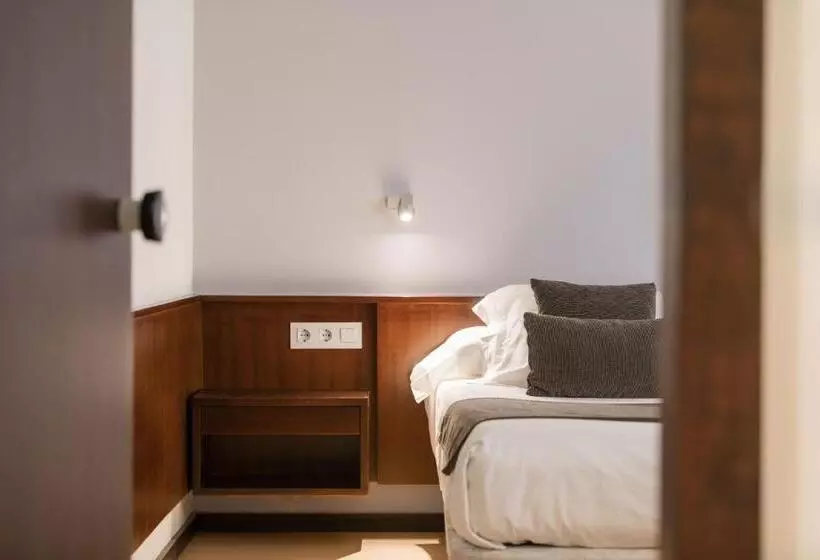 Fotos del hotel Emporda:  20