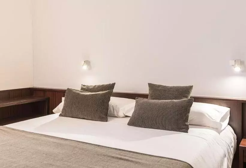 Fotos del hotel Emporda:  10