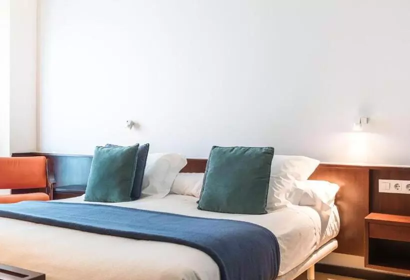 Fotos del hotel Emporda:  22