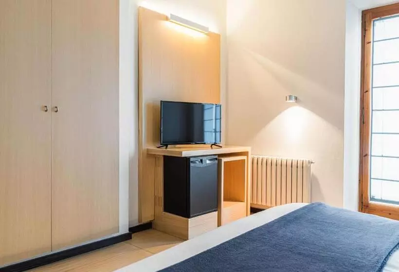 Fotos del hotel Emporda:  16