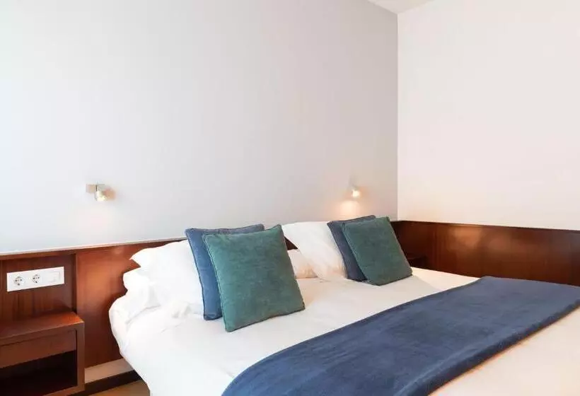 Fotos del hotel Emporda:  14