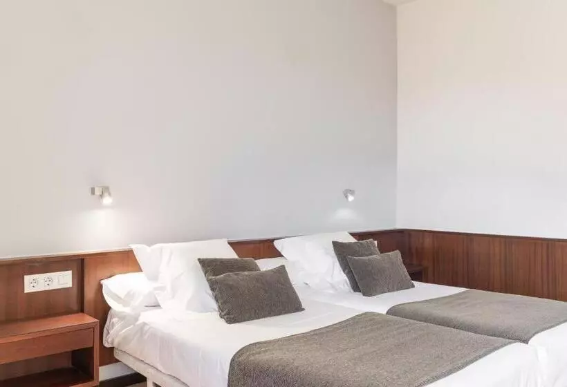 Fotos del hotel Emporda:  19