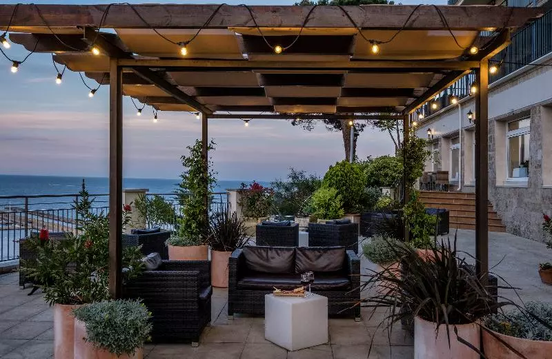 Fotos del hotel Montjoi By Brava Es:  2