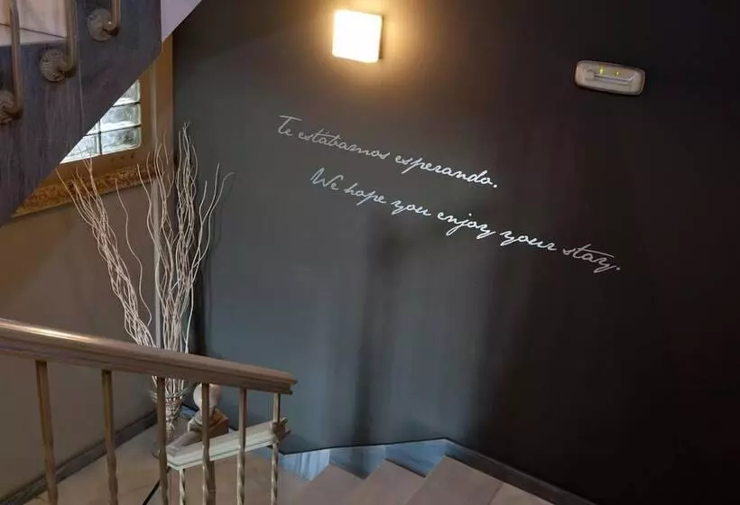 Fotos del hotel Vetusta:  8