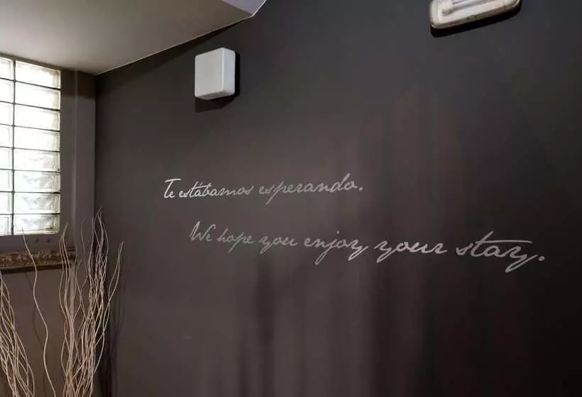 Fotos del hotel Vetusta:  15