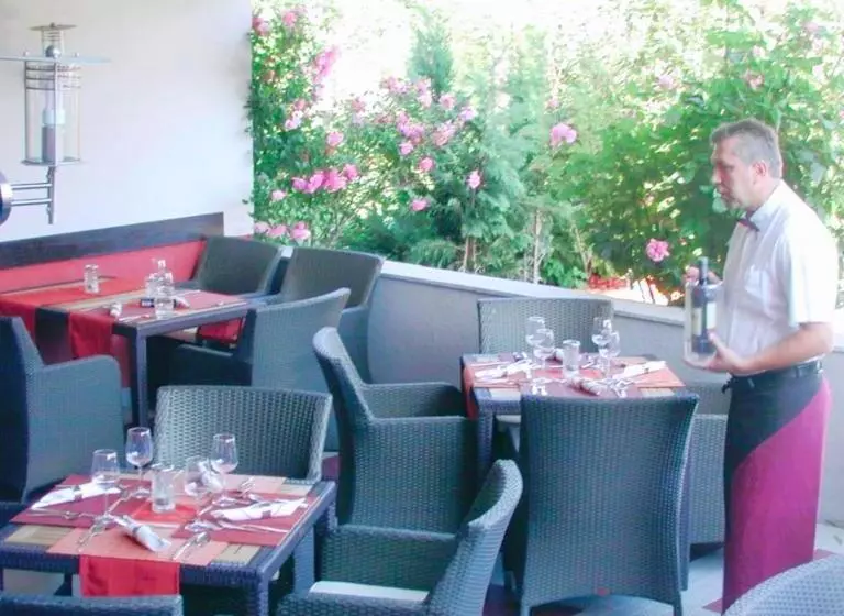 Fotos del hotel Aragia:  18