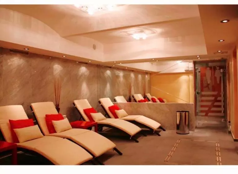 Fotos del hotel Aragia:  16