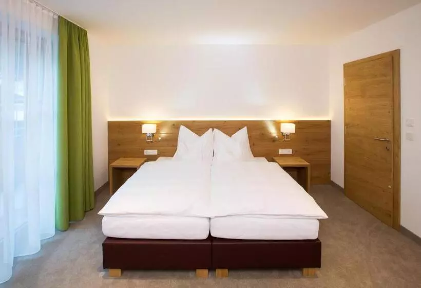 Fotos del hotel Schwarzer Adler - Sport & Spa:  18