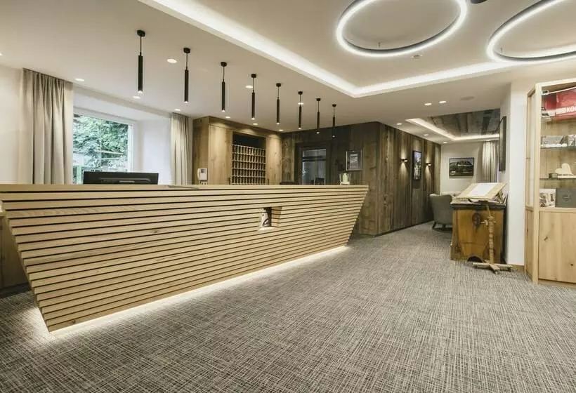 Fotos del hotel Schwarzer Adler - Sport & Spa:  3