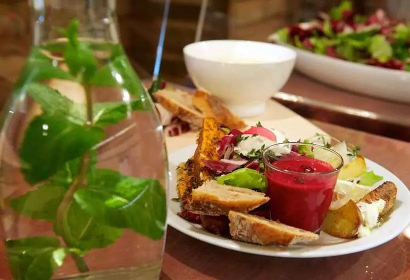 Fotos del hotel 9 Chelton:  3