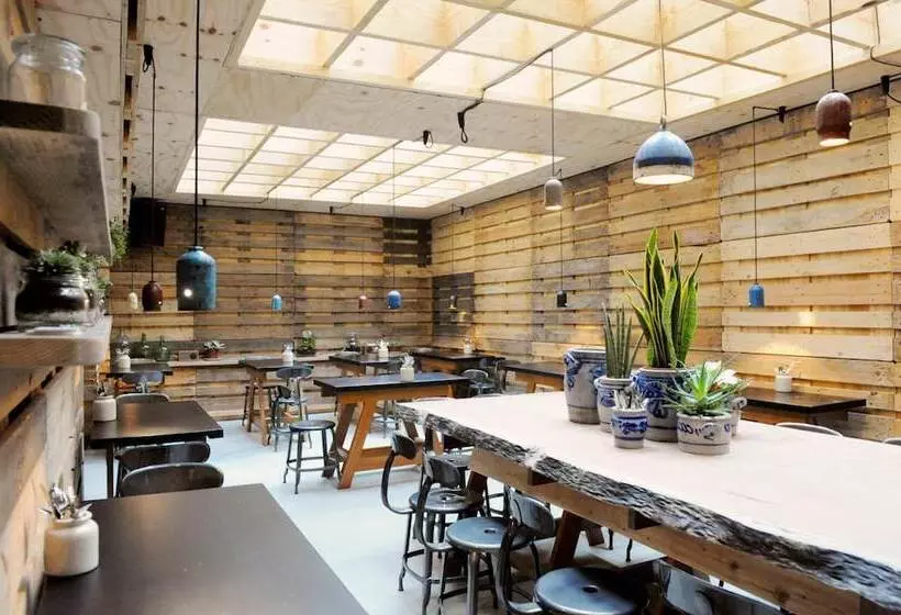 Fotos del hotel 9 Chelton:  4