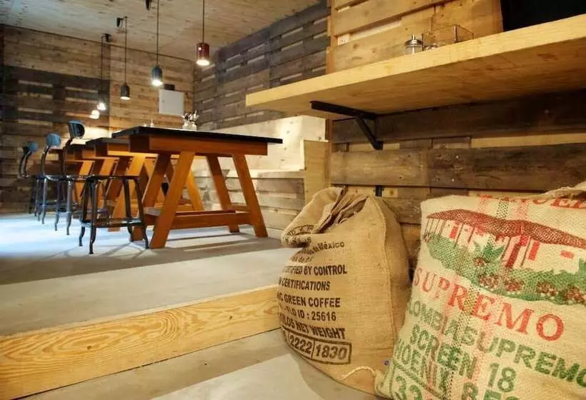 Fotos del hotel 9 Chelton:  8