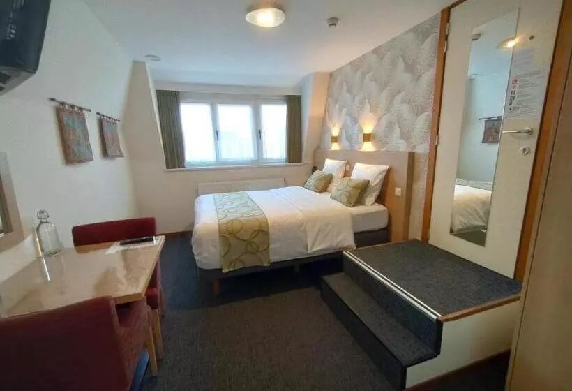 Fotos del hotel Fevery:  13